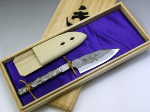 臥龍(がりゅう)竹小刀